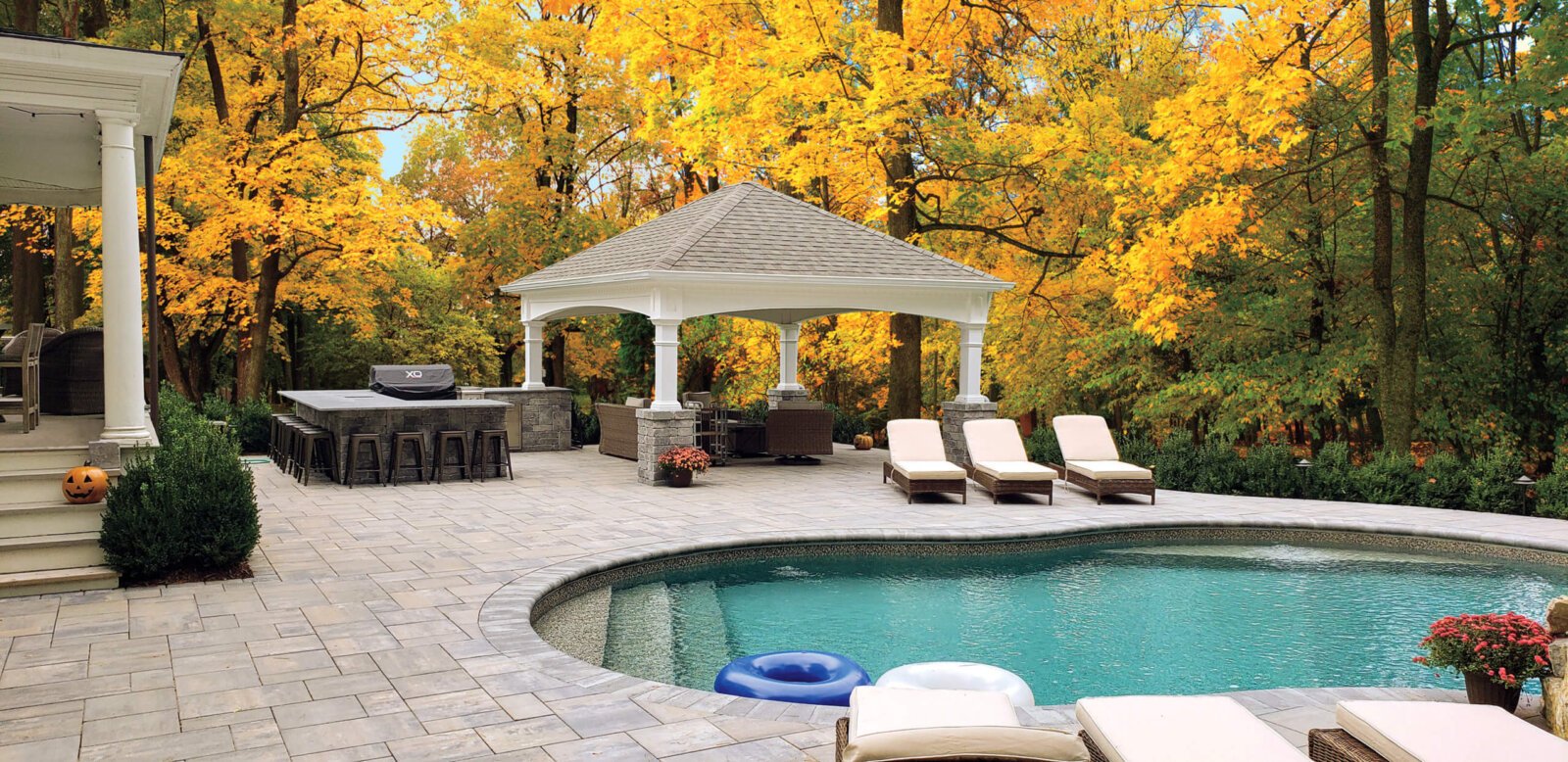 Beautifully hand-crafted amish vinyl pavilion in the fall